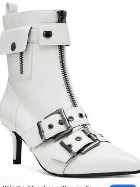 Wild Pair Women's Moonbeam Buckle
Booties in white